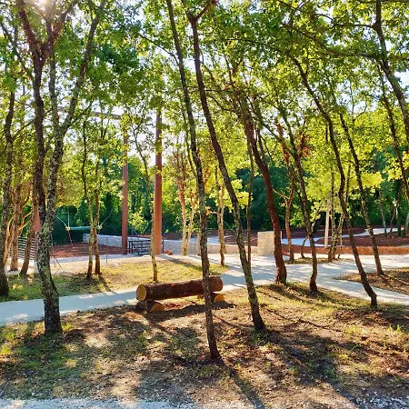 Martin - Fast Wifi, Near Restaurant, Fenced Yard, Pavilion, Center Of Village * Kringa