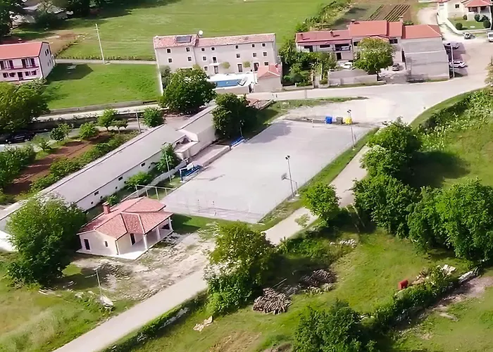 וילה Martin - Countryside Retreat With Pool & Pavilion *