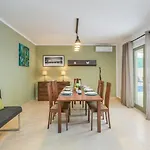 Martin - Countryside Retreat With Pool & Pavilion Vila *