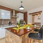 Martin - Countryside Retreat With Pool & Pavilion * Kringa