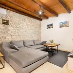 Vila Martin - Countryside Retreat With Pool & Pavilion