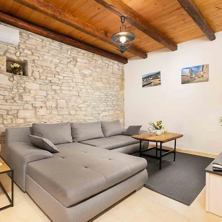Willa Villa Martin - Fenced Yard, Stone Bbq & Pavilion - Village Centre